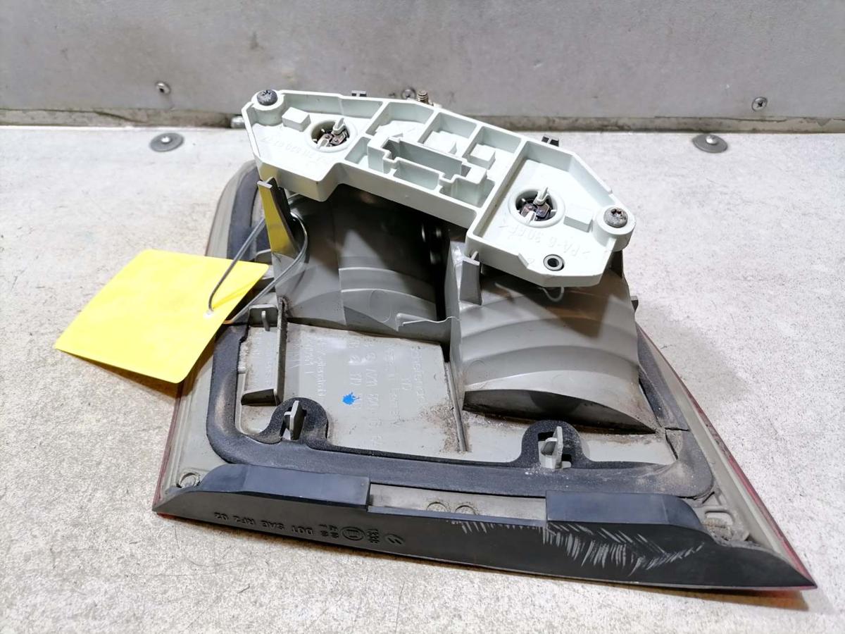 Mercedes Benz E Klasse S211 original Rücklicht Rückleuchte Schlussleuchte innen links Bj.2004 Mercedes Benz E Klasse S211 original Rücklicht Rückleuchte Schlussleuchte innen links Bj.2004